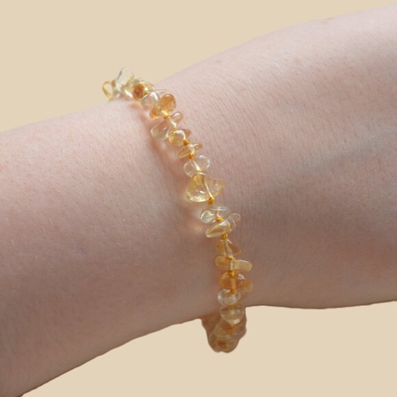 Hand Knotted Citrine Gemstone Bracelet - Picture 12 of 13